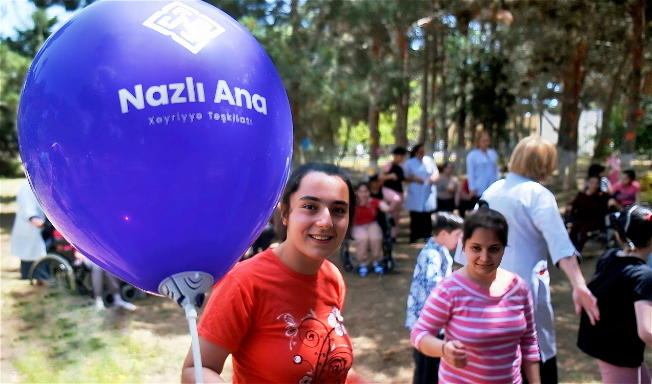 The children celebrated the holiday together with the “Nazli Ana” Charity Organization and the Baku Medical Plaza clinic network.